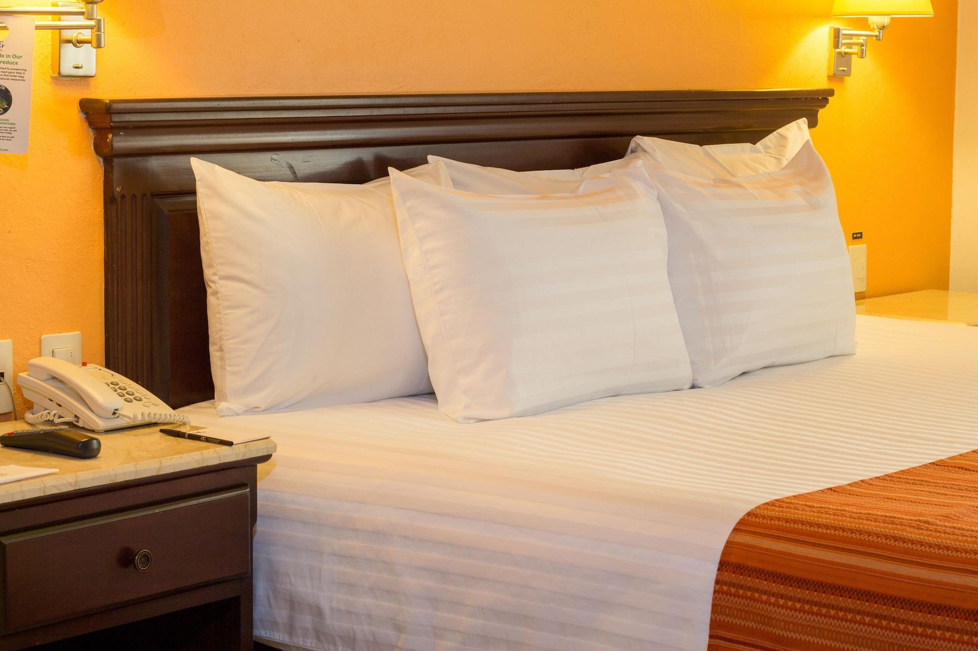 Hg Hotel Запопан Екстериор снимка