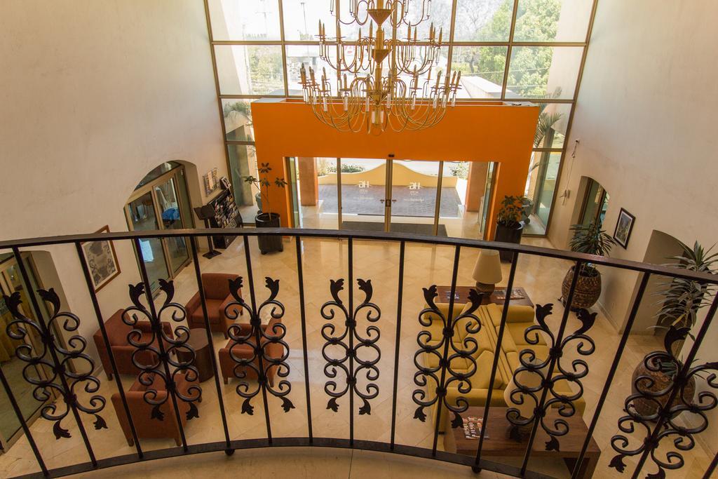 Hg Hotel Запопан Екстериор снимка