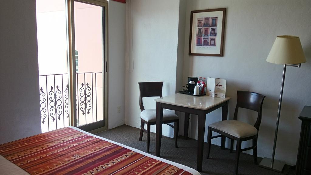 Hg Hotel Запопан Екстериор снимка
