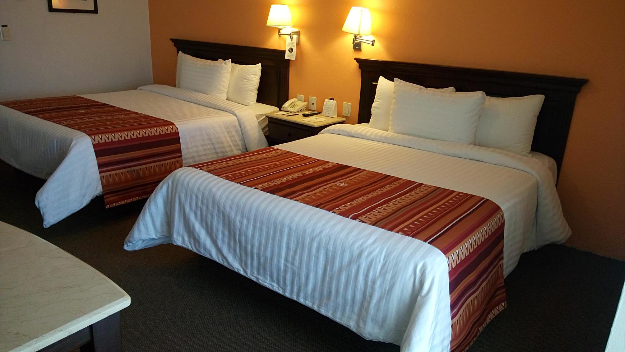 Hg Hotel Запопан Екстериор снимка