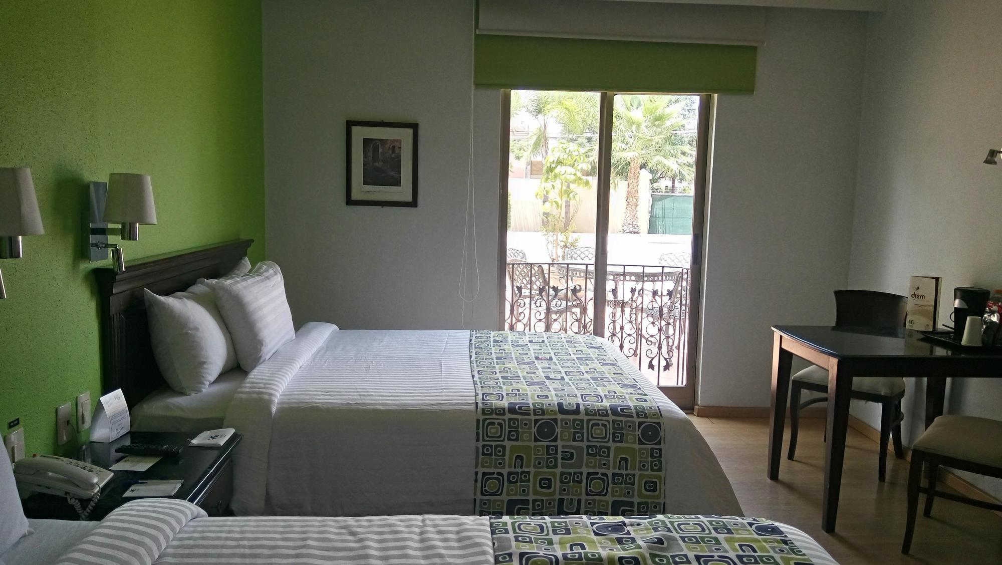 Hg Hotel Запопан Екстериор снимка