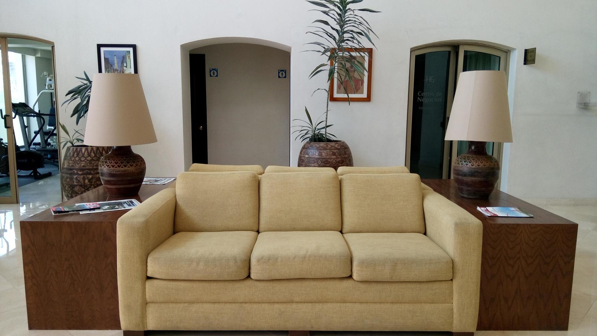 Hg Hotel Запопан Екстериор снимка