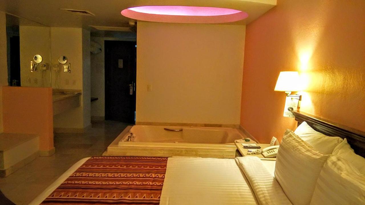 Hg Hotel Запопан Екстериор снимка